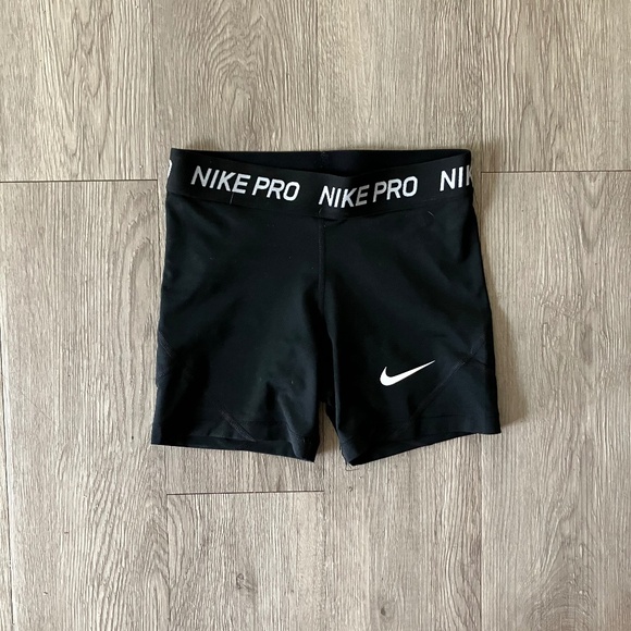 Nike Pro Compression Shorts - black, women’s size M - Picture 1 of 3